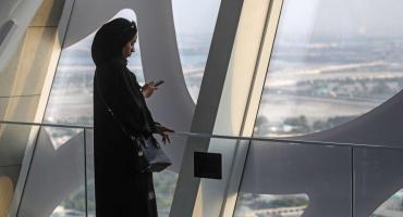 Emiratos Árabes Unidos modifica su semana laboral: será de 4 días y medio
