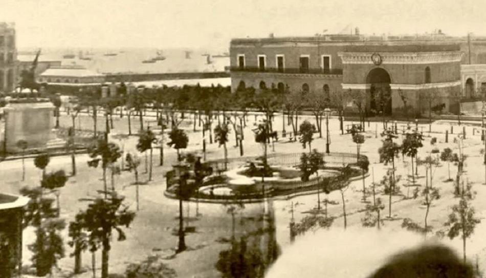 Plaza de Mayo en 1873. Foto: Instagram @fotos.antiguas.ba.